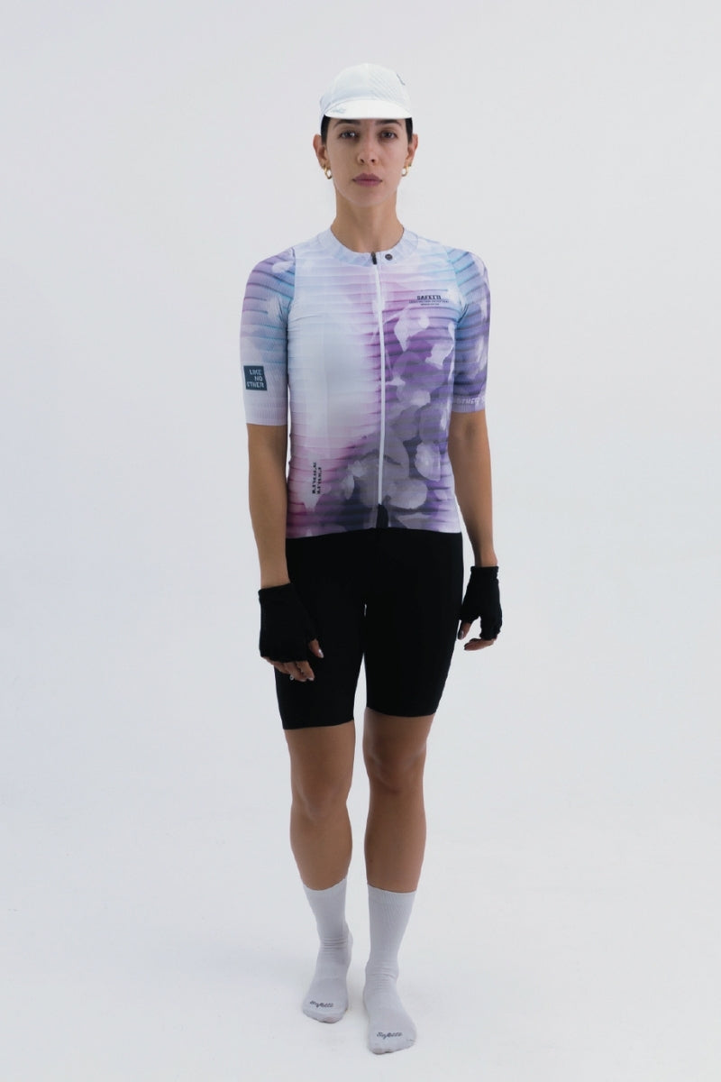 Jersey Fem Latitude Distortion