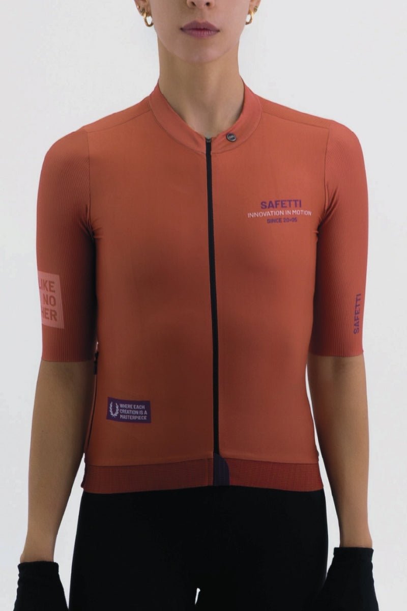 Jersey Fem Latitude Brick